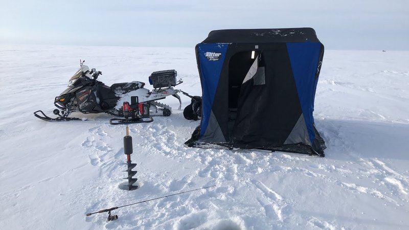 Ice fishing live game in Canada